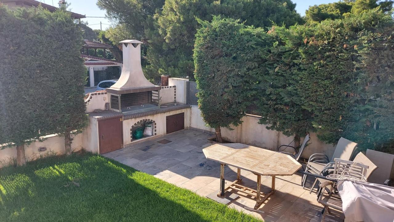 Villa Verde Loútsa Exterior foto